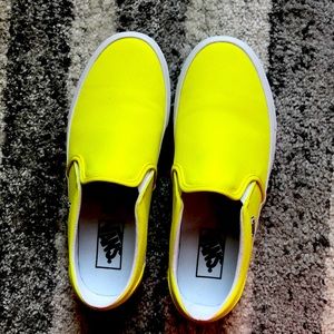 Vans womens low top slip on trainer.  Size 8.5  never worn neon yellow/white
